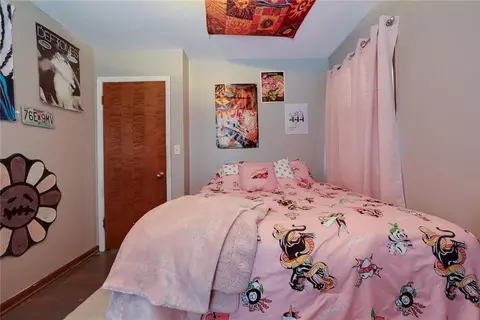 Bedroom - 15408 E 42nd Pl, Independence, MO 64055 photo 2 of 6