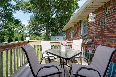 Exterior - 15408 E 42nd Pl, Independence, MO 64055 photo 6 of 10