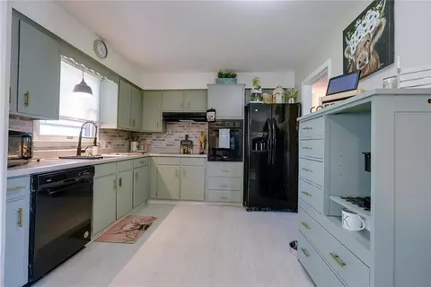 Kitchen - 15408 E 42nd Pl, Independence, MO 64055 photo 1 of 3