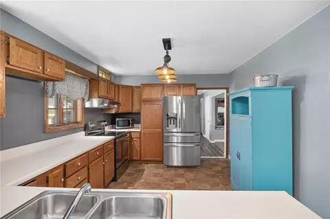 Kitchen - 109 E Chestnut St, Hamilton, MO 64644 photo 3 of 3
