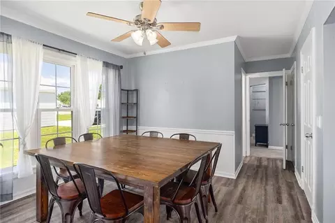 Dining - 109 E Chestnut St, Hamilton, MO 64644 photo 2 of 3