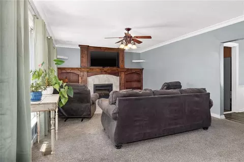 Living - 109 E Chestnut St, Hamilton, MO 64644 photo 1 of 2