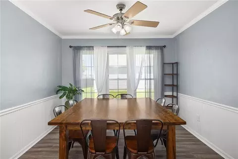 Dining - 109 E Chestnut St, Hamilton, MO 64644 photo 1 of 3