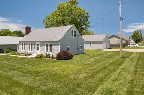Other - 109 E Chestnut St, Hamilton, MO 64644 photo 1 of 10