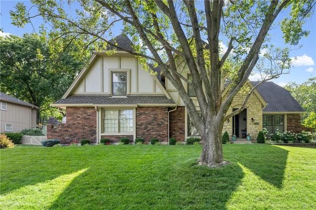 11920 Windsor Dr, Leawood, KS 66209