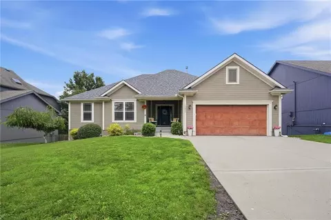 10834 N Manchester Ave, Kansas City, MO 64157