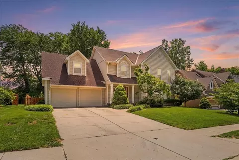 1505 82nd Ter, Kansas City, MO 64118