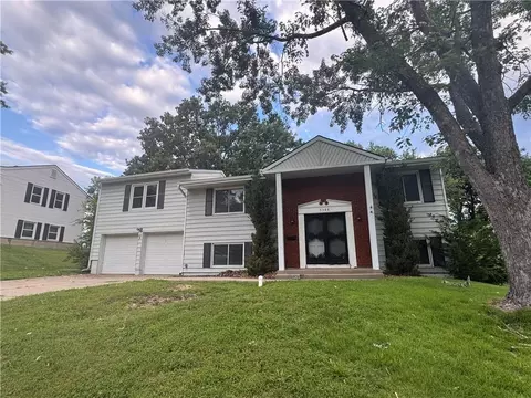 5388 N Palmer Ave, Kansas City, MO 64119