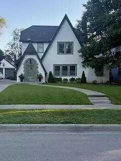 604 W 70th St, Kansas City, MO 64113