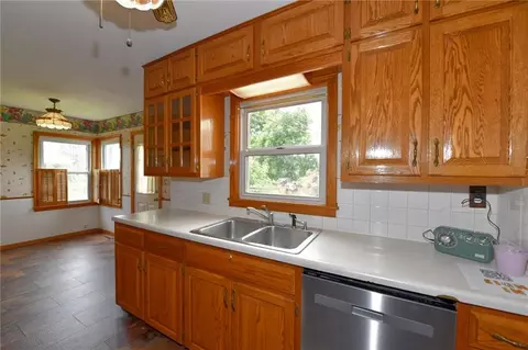 Kitchen - 9604 E 32nd St, Independence, MO 64052 photo 1 of 5
