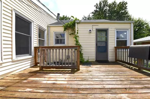 Exterior - 9604 E 32nd St, Independence, MO 64052 photo 6 of 12