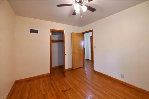 Bedroom - 9604 E 32nd St, Independence, MO 64052 photo 2 of 5