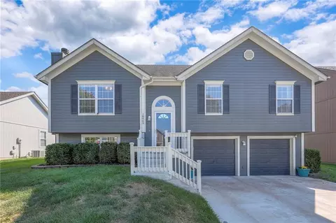 18909 E 12th Ter, Independence, MO 64057