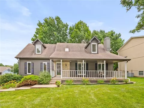 201 SE Citadel Dr, Lees Summit, MO 64063