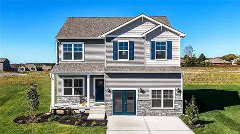 Exterior - 721 Solstice Cir, Belton, MO 64012 photo 4 of 15