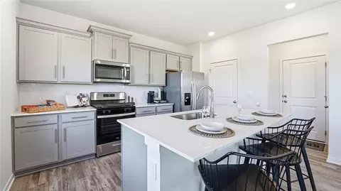 Kitchen - 721 Solstice Cir, Belton, MO 64012 photo 2 of 5