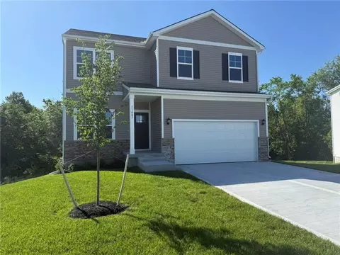 Exterior - 721 Solstice Cir, Belton, MO 64012 photo 2 of 15