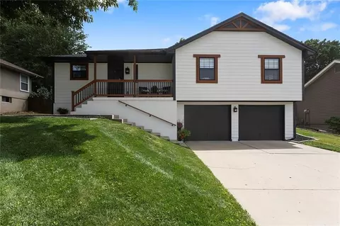 300 NW Arbor Dr, Blue Springs, MO 64014