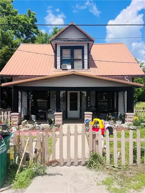 2403 Main St, Bethany, MO 64424
