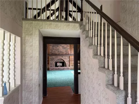 Entry Way - 15111 E 44th St, Independence, MO 64055 photo 2 of 2