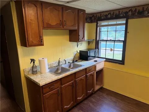 Kitchen - 15111 E 44th St, Independence, MO 64055 photo 4 of 4