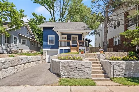 4011 State Line Rd, Kansas City, MO 64111