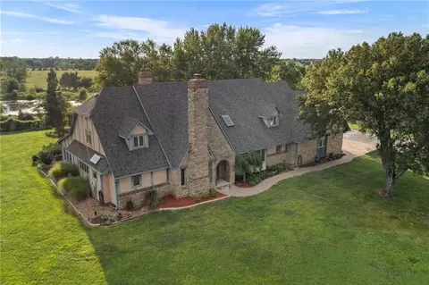 21898 Sunflower Rd, Edgerton, KS 66021