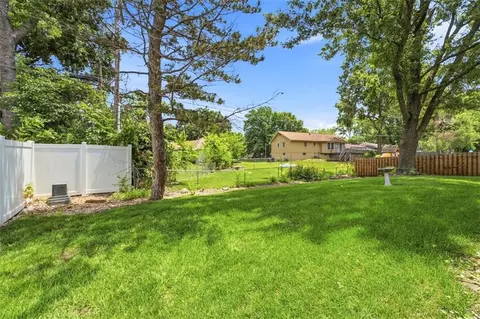 Exterior - 105 SE Colony Dr, Lees Summit, MO 64063 photo 5 of 8