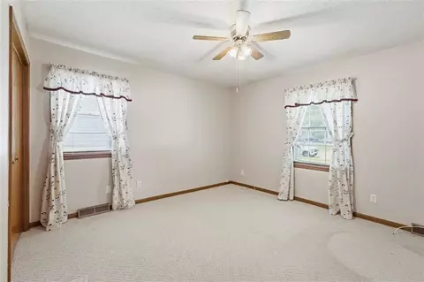 Bedroom - 105 SE Colony Dr, Lees Summit, MO 64063 photo 2 of 7