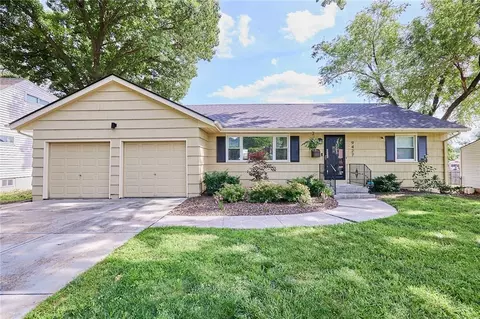 9427 Mackey St, Overland Park, KS 66212
