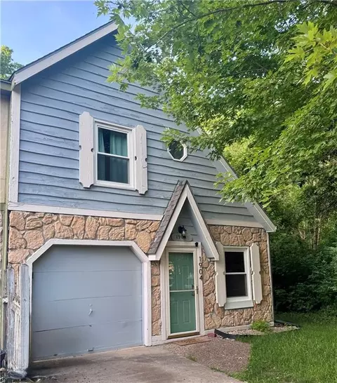 1904 W 3rd St, Lawrence, KS 66044
