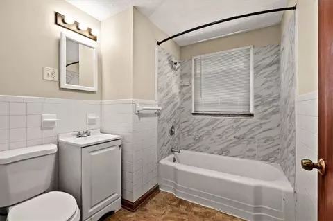Bath - 8905 E 55th St, Raytown, MO 64133 photo 1 of 1