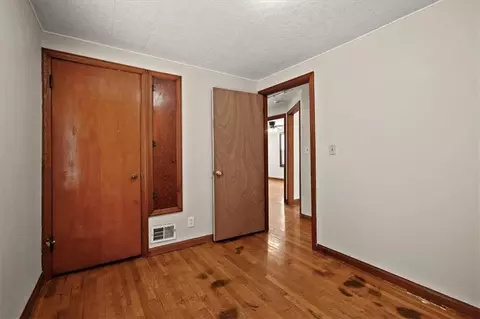 Bedroom - 8905 E 55th St, Raytown, MO 64133 photo 6 of 6