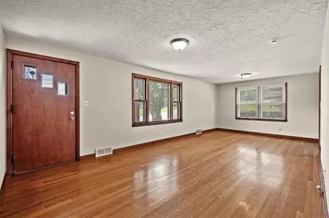 Living - 8905 E 55th St, Raytown, MO 64133 photo 2 of 4