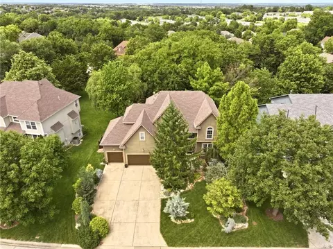 View/Area - 23536 W 73rd Ter, Shawnee, KS 66227 photo 1 of 6