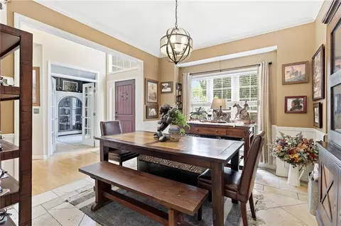 Dining - 23536 W 73rd Ter, Shawnee, KS 66227 photo 3 of 3