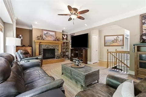 Living - 23536 W 73rd Ter, Shawnee, KS 66227 photo 2 of 2