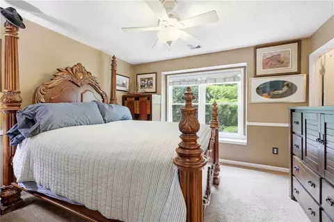 Bedroom - 23536 W 73rd Ter, Shawnee, KS 66227 photo 2 of 3
