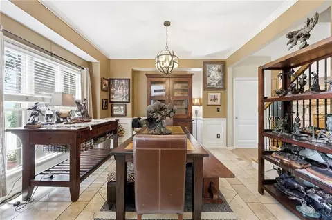 Dining - 23536 W 73rd Ter, Shawnee, KS 66227 photo 2 of 3