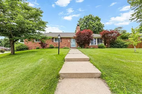 5 S Carriage Dr, Saint Joseph, MO 64506