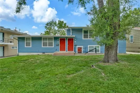 610 W 25th St, Lawrence, KS 66046