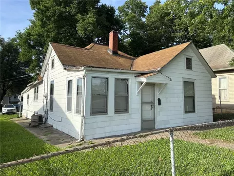 1011 5th Ave, Saint Joseph, MO 64505