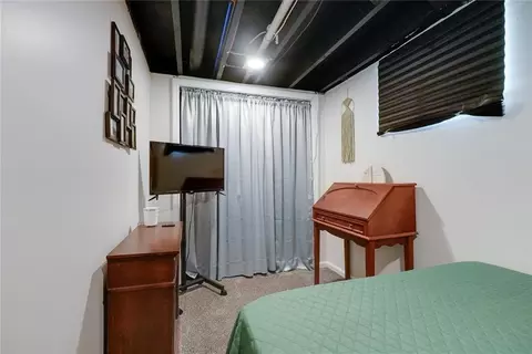 Bedroom - 3916 S Grant Ave, Independence, MO 64055 photo 11 of 12