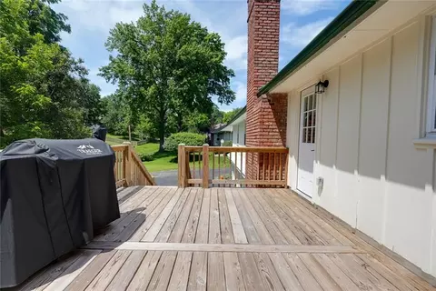 Exterior - 3916 S Grant Ave, Independence, MO 64055 photo 5 of 7