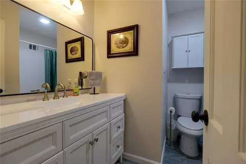 Bath - 3916 S Grant Ave, Independence, MO 64055 photo 1 of 5