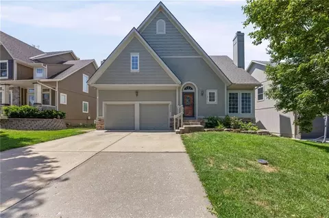 23625 W 126th Ter, Olathe, KS 66062