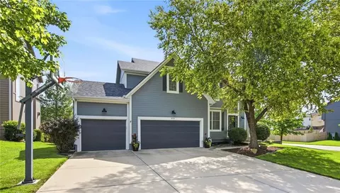 879 S Jaide Ln, Olathe, KS 66061