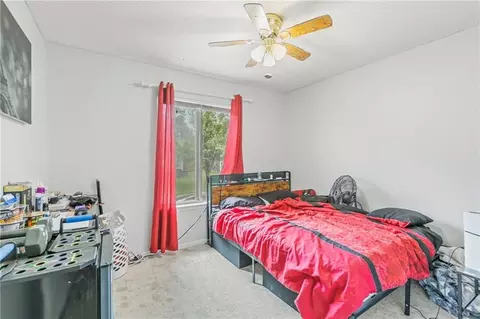 Bedroom - 403 NE Station Dr, Lees Summit, MO 64086 photo 5 of 8