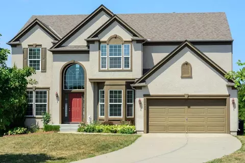 11420 S Freedom St, Olathe, KS 66061