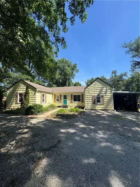 900 E 117th St, Kansas City, MO 64131